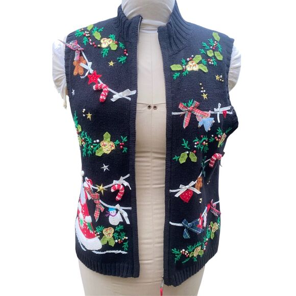 Planet & Company Sweaters - Christmas Sweater Vest by Planet & Co Sz L Whimsical Santa Appliqué Embroidery M